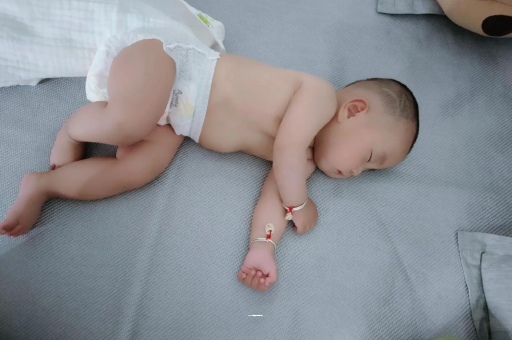 滦南怀孕多久会显肚子